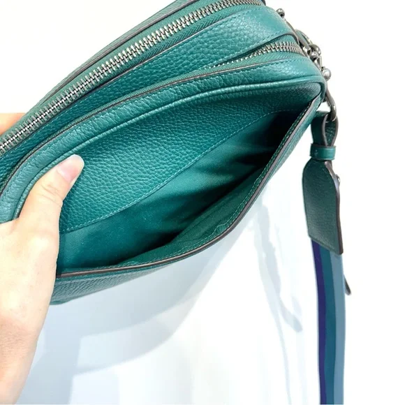 Coach Jes Crossbody With Horse And Carriage Embossed Pebbled leather Viridian